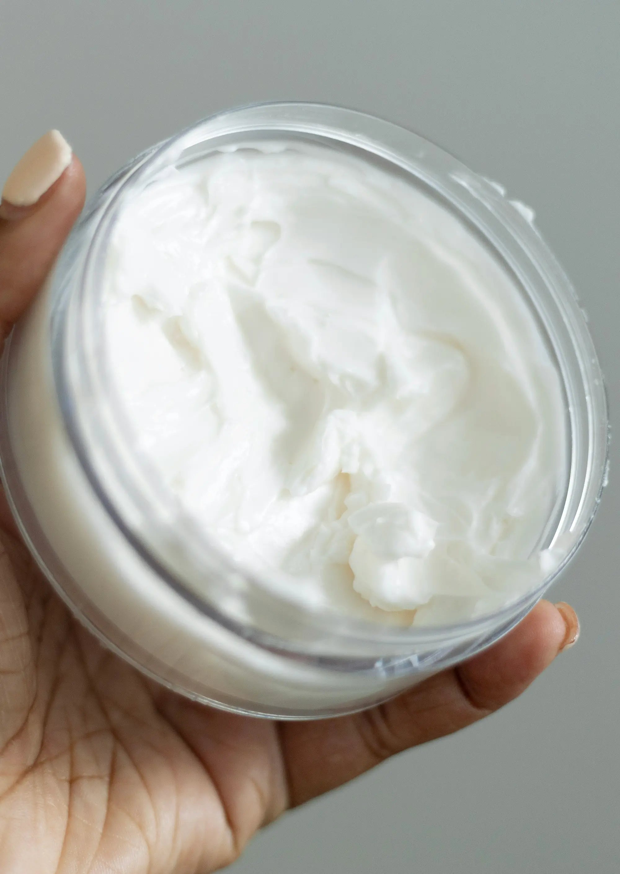 Quelle crème matifiante anti-âge choisir ?