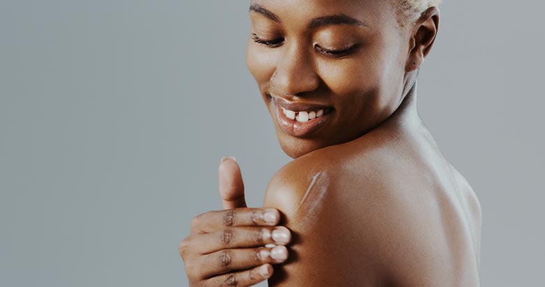 Comment atténuer les cicatrices sur les peaux noires ?