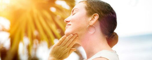 Psoriasis et soleil : quels sont les risques ?