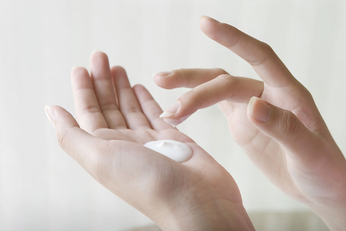 Crème hydratante à l’eau thermale : nos conseils pour une belle peau